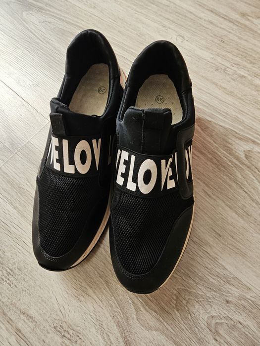 Sprzedam buty  damskie