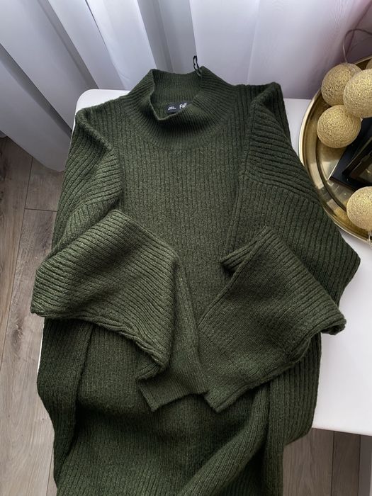 Тепле плаття  зимове зелене