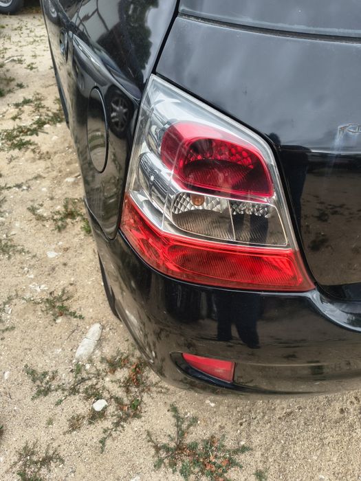 Zderzak tylny Honda Civic 7 5 drzwi czarny