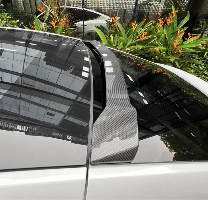Spoiler Carbono brilhante Tesla Y Juniper  • NOVO