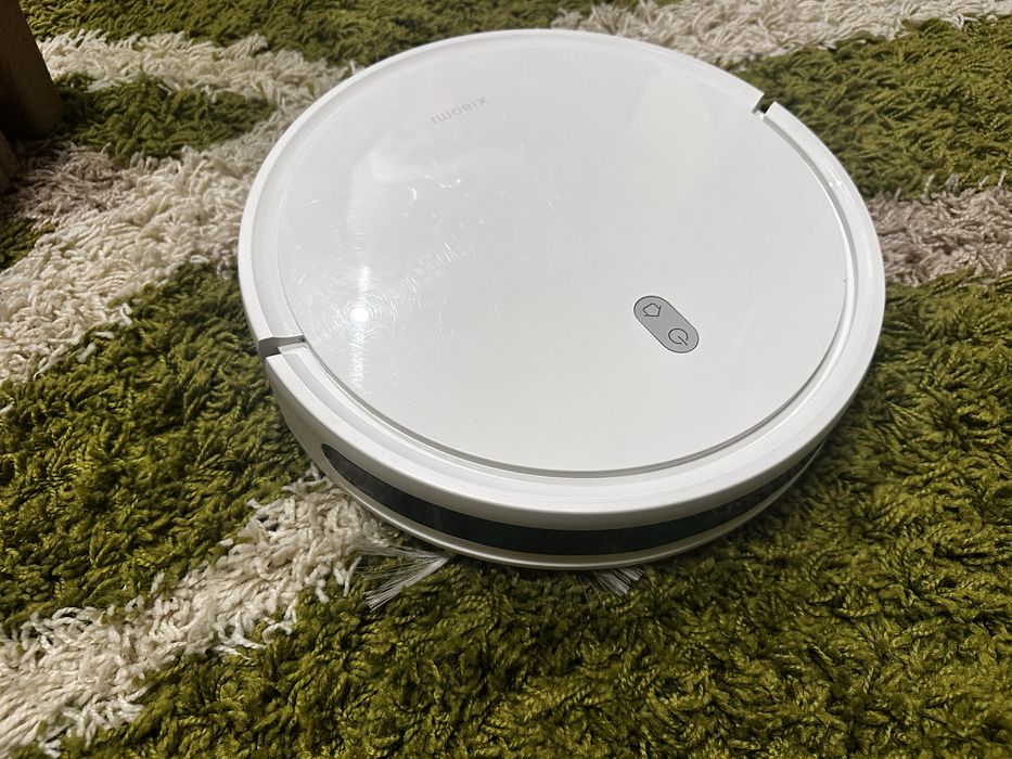 Миючий робот пилосос xiaomi e10