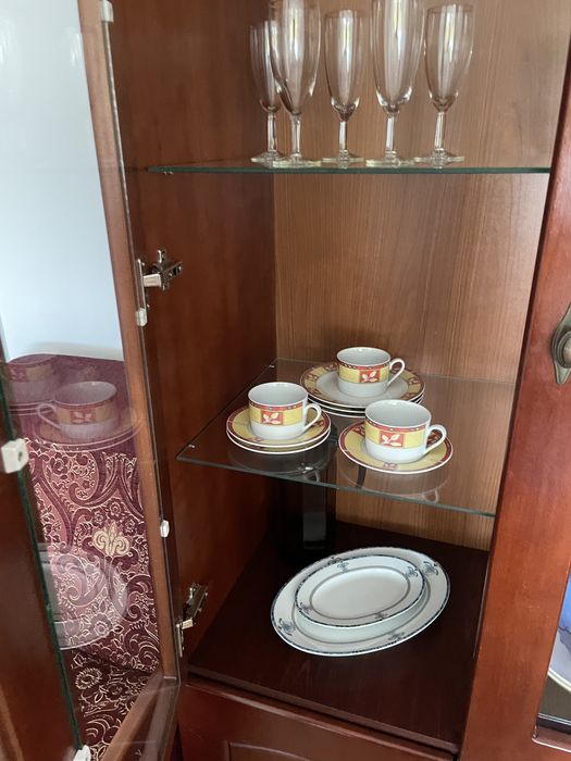 Witrynka, szafka przeszklona