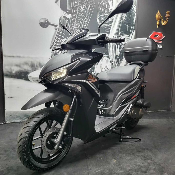 QJ MOTOR LTS 50 S
