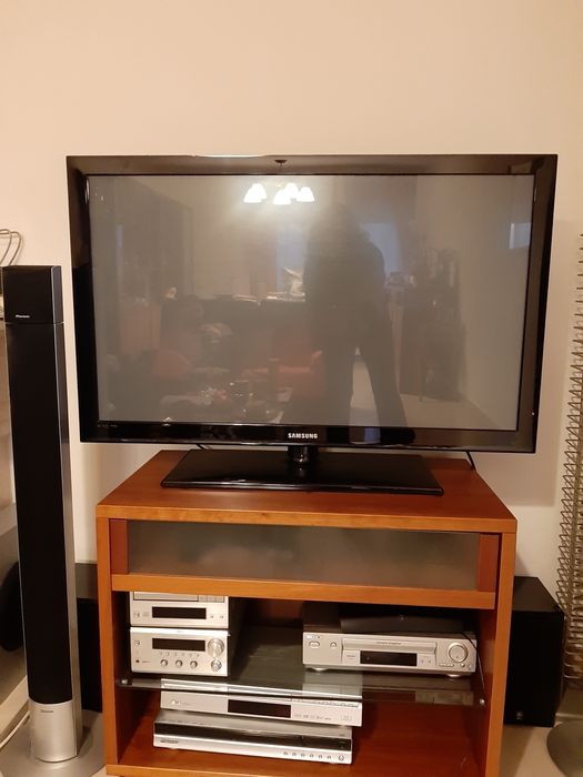 Televisao em excelente estado