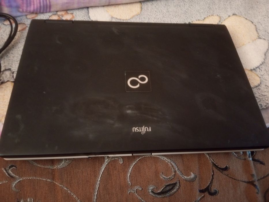 Ноутбук. fujitsu продаж терміновий!!