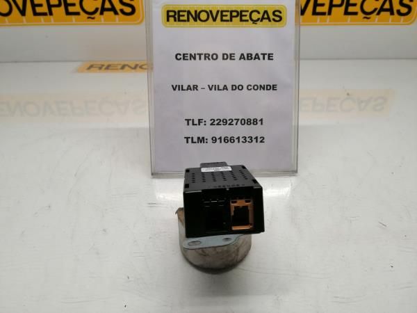 Amplificador de antena VOLKSWAGEN Golf VI (5K1)
