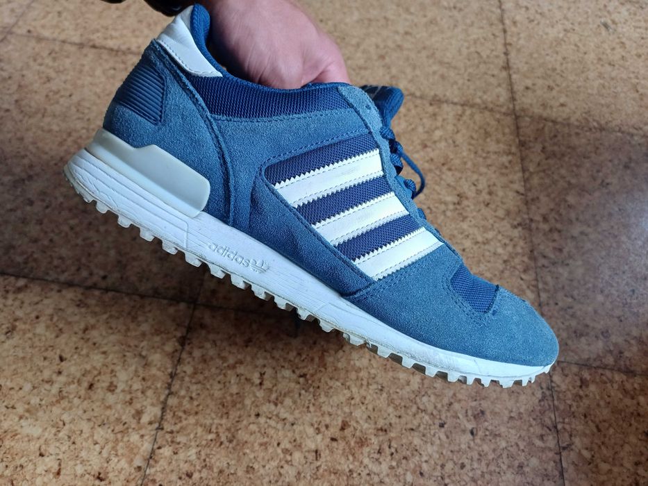 Sapatilhas Adidas ZX700