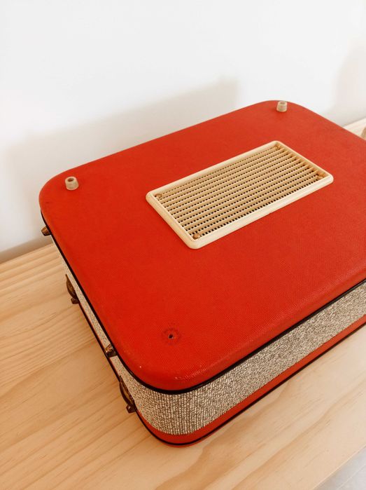 Giradiscos anos 50 com coluna - Velocidades 16, 33, 45 e 78