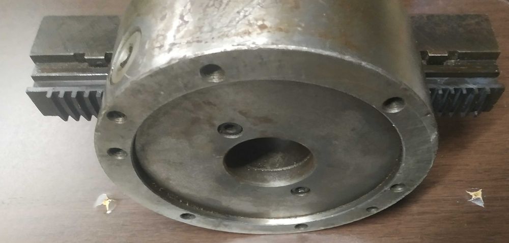 uchwyt tokarski BISON BIAL 200 dwuszczękowy