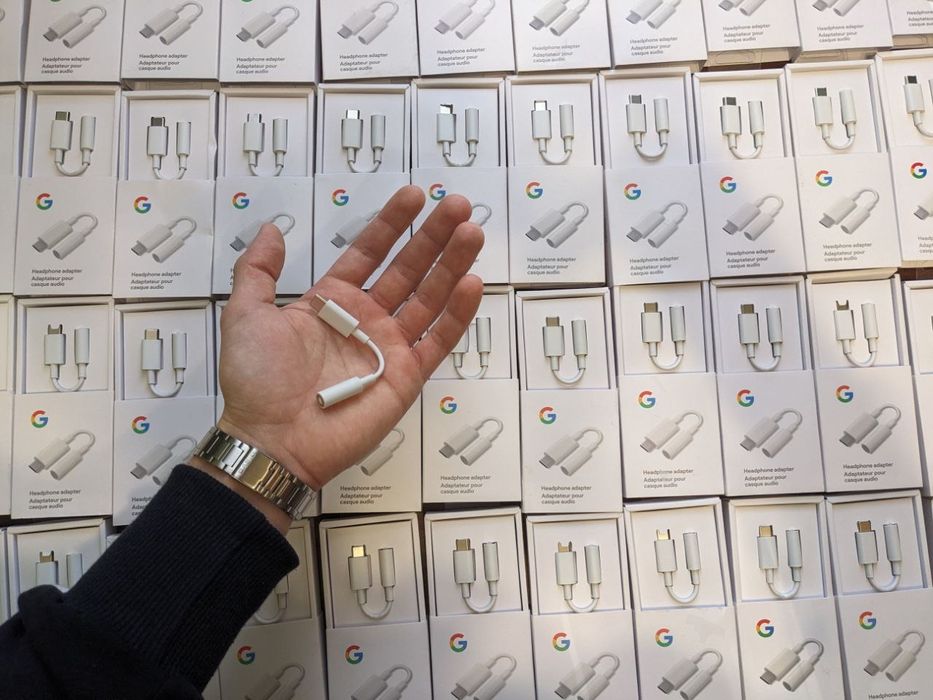 Оригінальні перехідники Google Pixel USB-C на 3.5mm