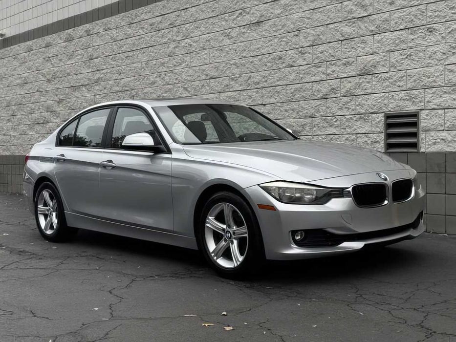 BMW 3 Series 328i      2015