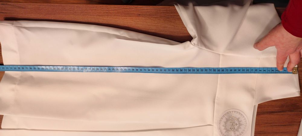 Alba komunijna, chłopięca z kołnierzem, biała, krótka, rozmiar ok 140