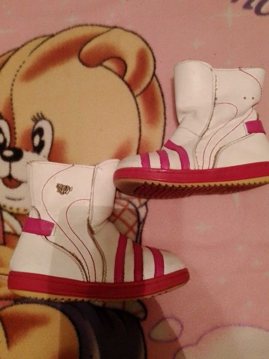 Продам зимние сапоги 25 раз