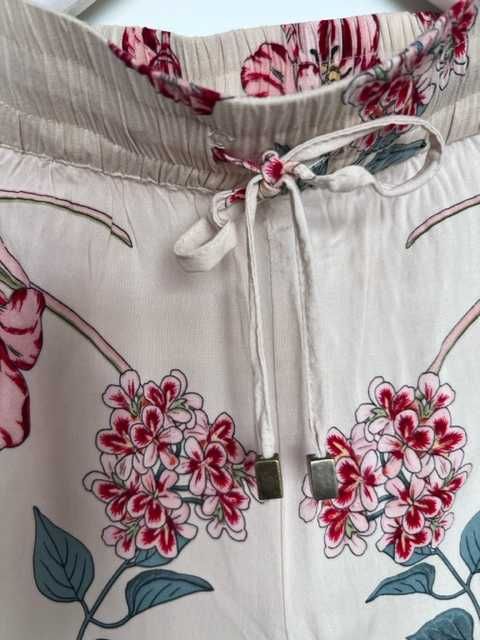 Spodnie na lato w kwiaty XS