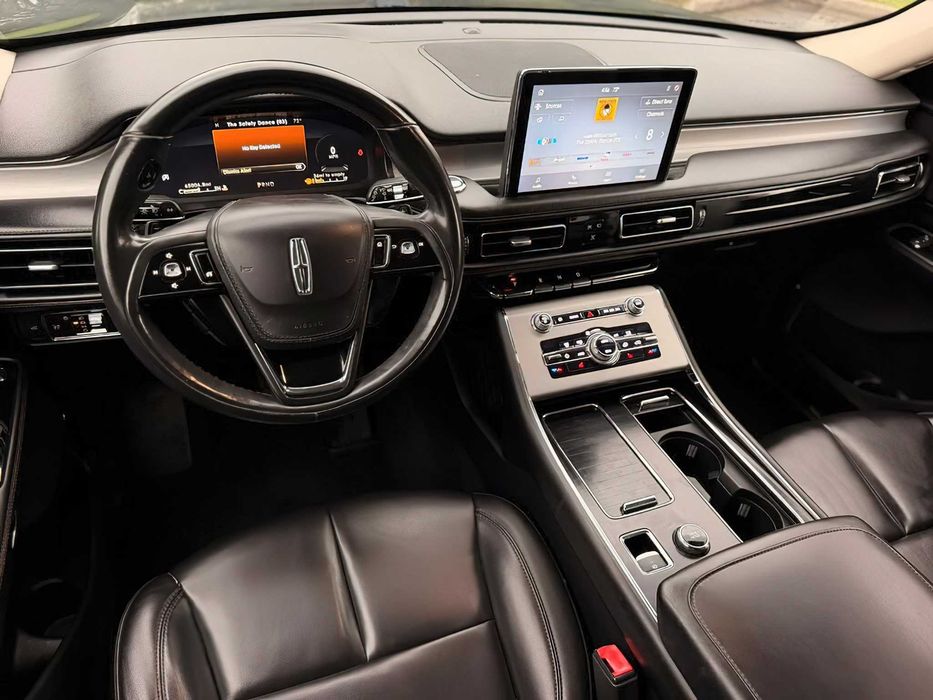 Lincoln Aviator      2020