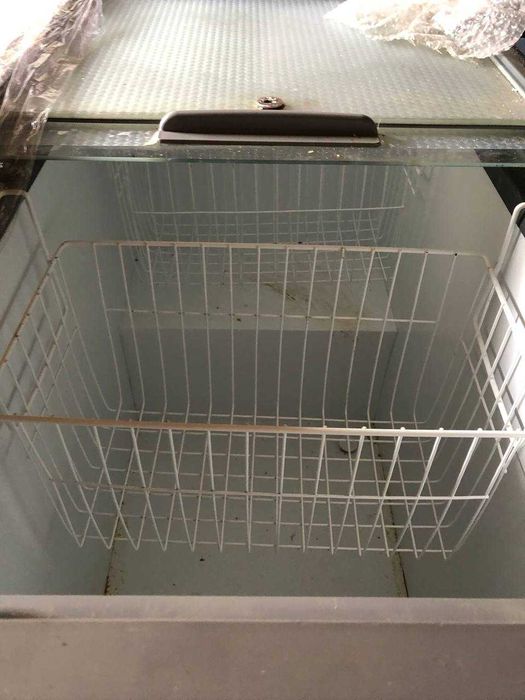 Морозильний ларь Gellar FG 350 C