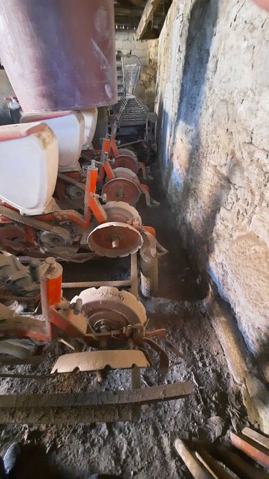 Semeador de milho de 4 linhas