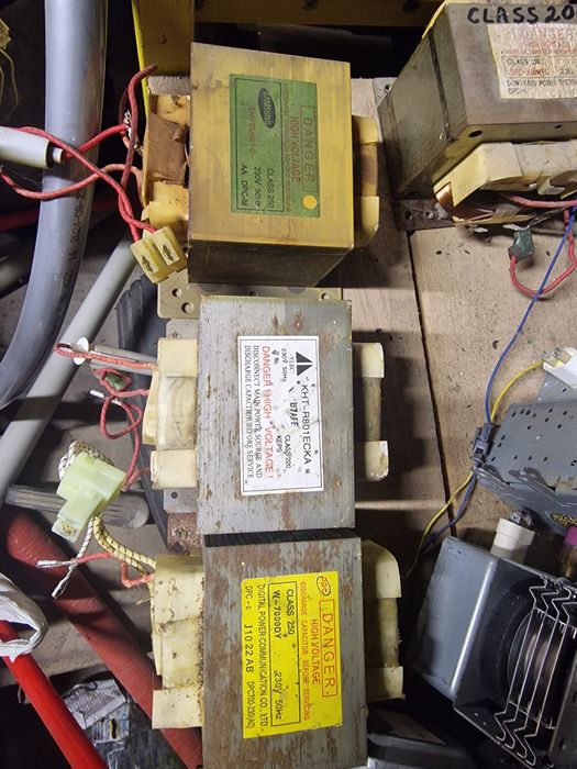 Трансформаторы, Трансформатор  от микроволновой печи,