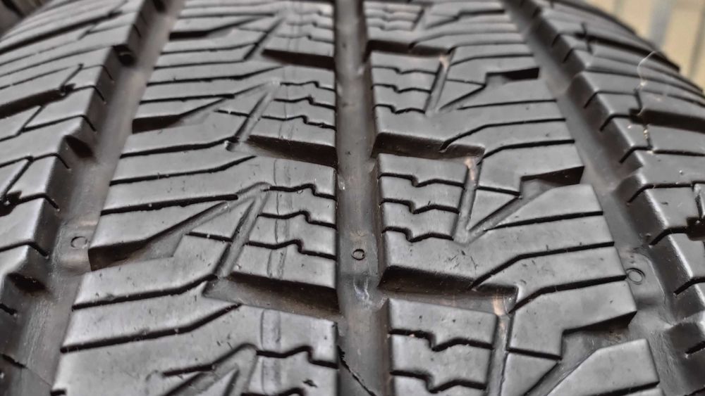 Шини 225/65R16C Continental Всесезонні 2023р  с