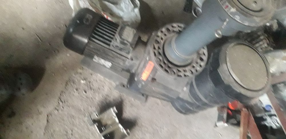 Bomba piscina estado novo