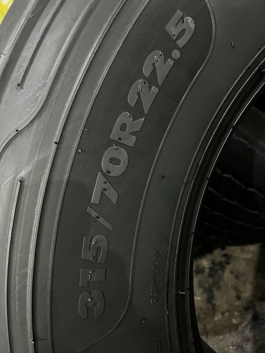 шина вантажна б/в 315/70R22,5 GiTi GSR237 (2 шт)