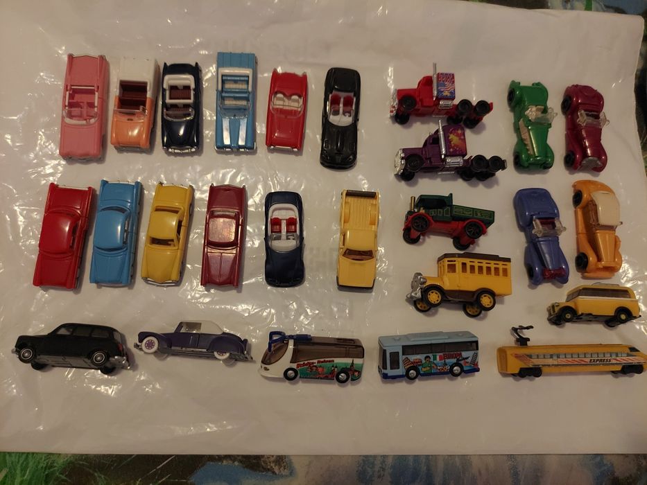 Продам машинки киндерные