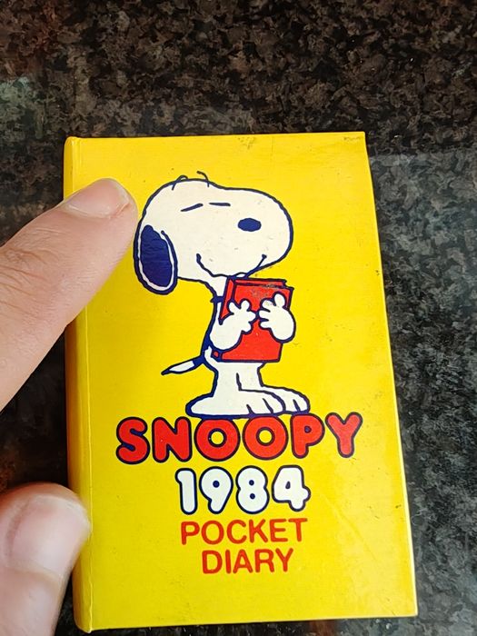 Mini calendário de coleção Snoopy livro McDonald's 1984