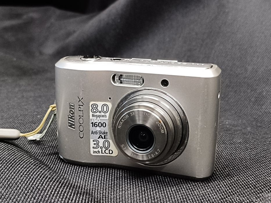 Aparat fotograficzny Nikon COOLPIX L18
