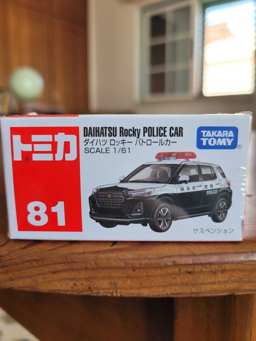 Tomica Miniatura Daihatsu Rocky Police Car 2025 [NOVO]