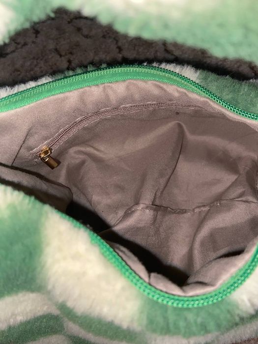 Пухнаста сумочка для дівчинки