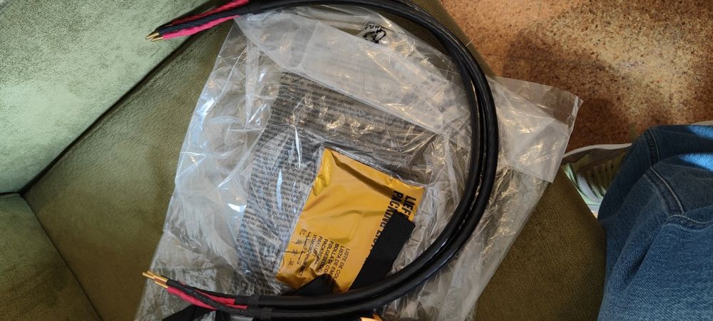 DPA Black Sixteen - cabos coluna Hi-end