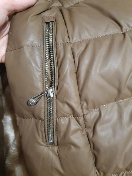 Продам пуховик  женский