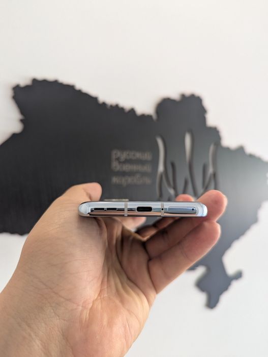 OnePlus 9 pro 256gb silver. Уцінка