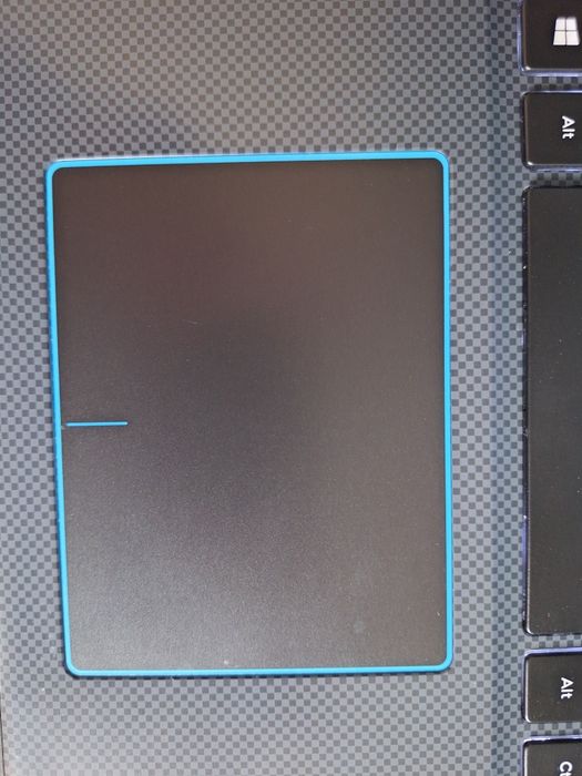 Laptop gamingowy 15,6 FH Dell i5-8300H 8gb 256ssd/1000hdd  GTX 1050