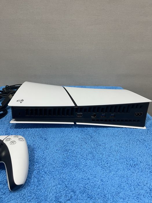 PS5 Slim 1TB Digital– NOVA e Garantia!!