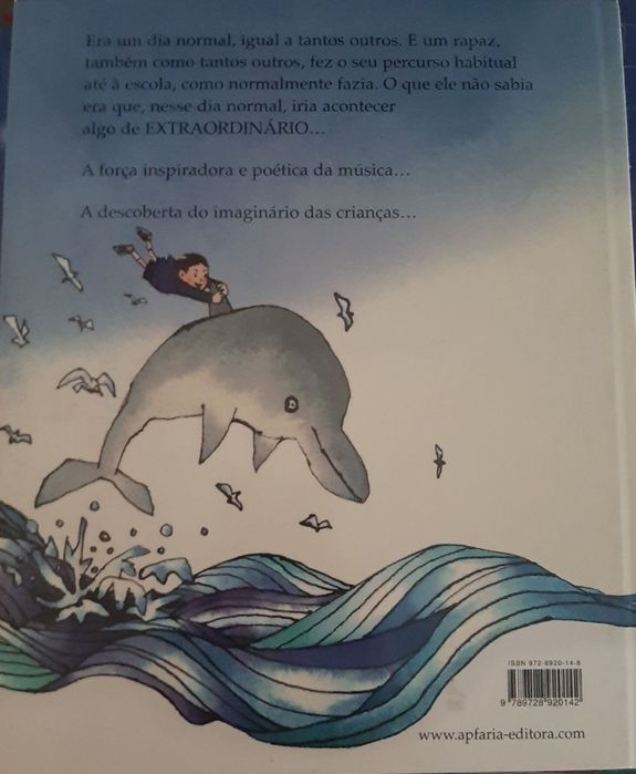 Livro "Era uma vez um dia normal de escola"