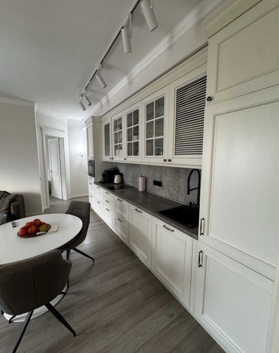 Купите классную 3-комнатную Ремонт мебель техника Центральный район!