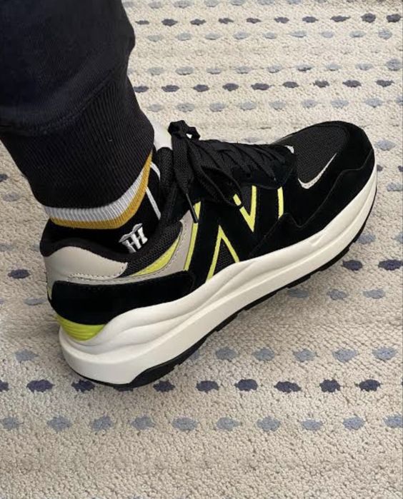 New Balance 5740 Oyster