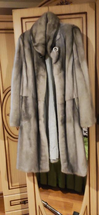 Норкова шуба б/у