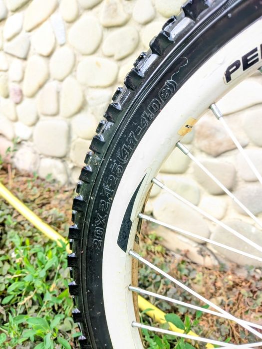 Дитячий велосипед AZIMUT r20