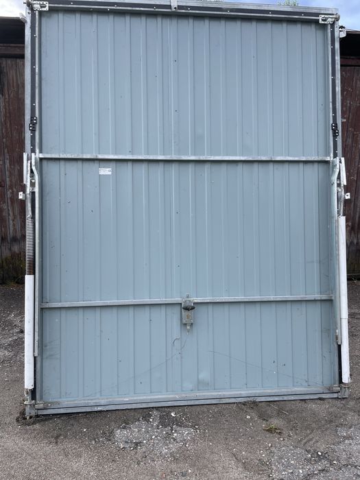 Brama garażowa uchylna