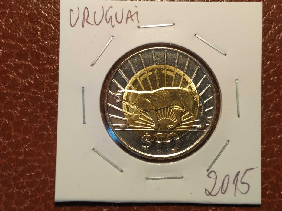 Uruguai - moeda de 10 pesos de 2015 (animais/bimetálica)