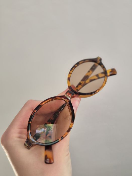 Окуляри в стилі mui mui