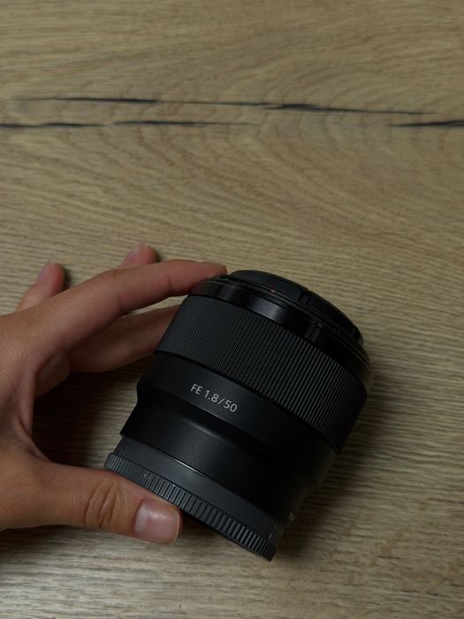 Обʼєктив sony 50 FE 1,8