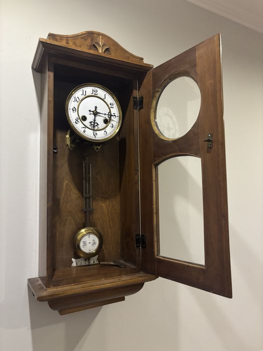 Zegar ścienny wiszący .8