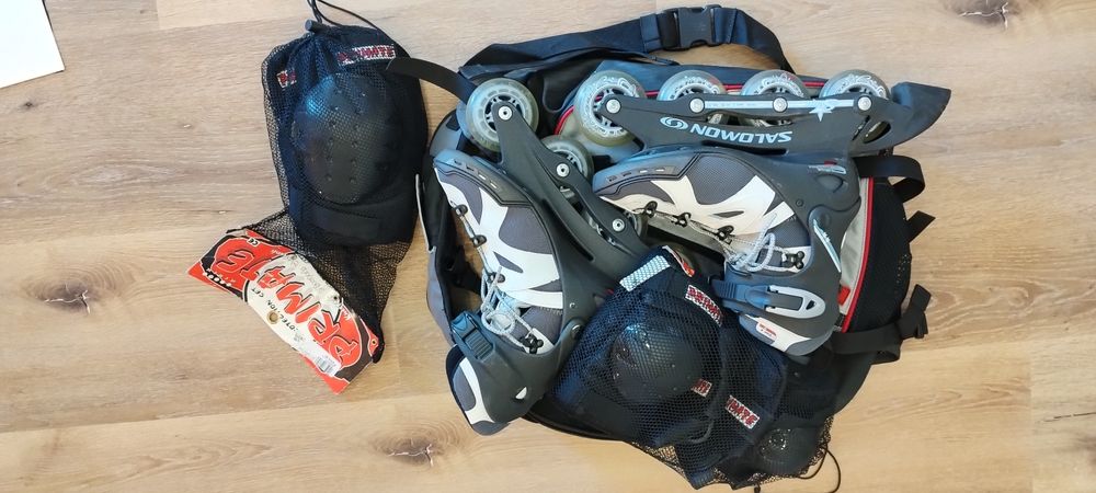 Dois pares de Patins