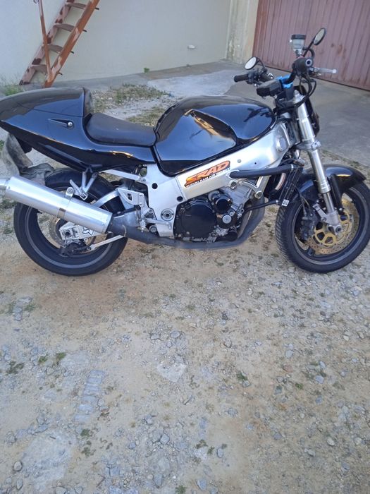 Suzuki GSXR 750 i e 140cv