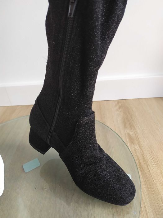 Czarne błyszczące kozaki przed kolano roz 37 szpilki ze skarpetą