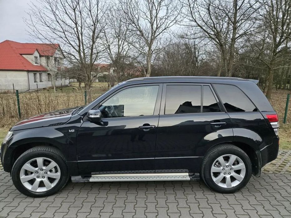 Suzuki Grand Vitara Suzuki Grand Vitara II 3.2 Elegance - salon Polska