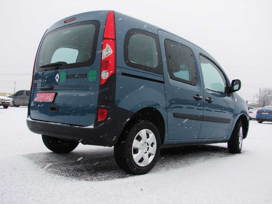 Заводской пассажир Renault Kangoo 2009 год (1,6 бензин)